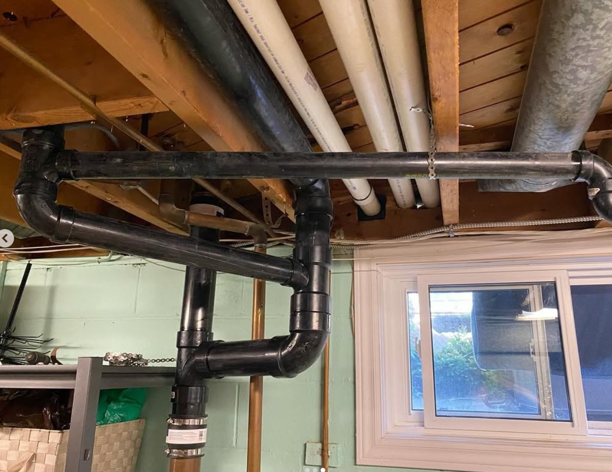 Blais Plumbing project: Basement plumbing connections