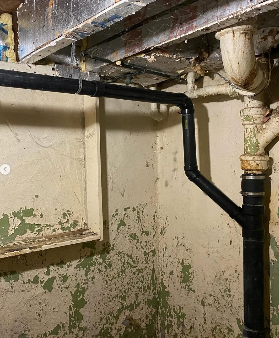 Blais Plumbing project: Drain stack connections