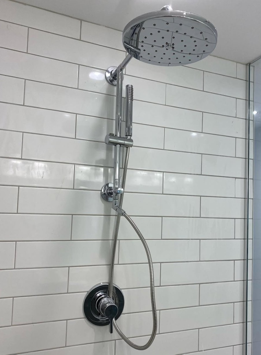 Blais Plumbing project: Chrome rainfall shower